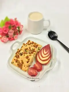 Meat pine cake