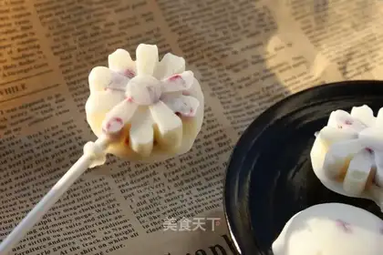 Yogurt lollipop ice