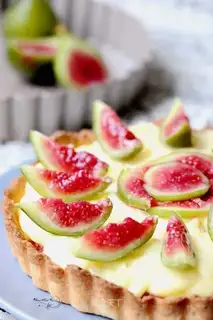 A fig and tarts