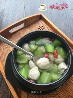 Smelt fishball soup