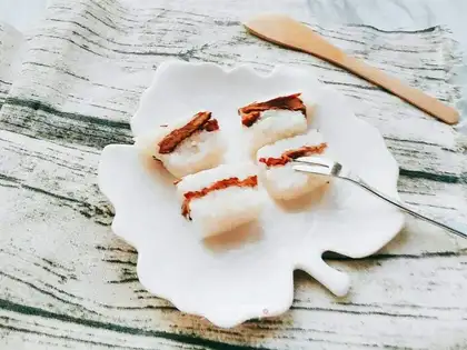 Rice date cake