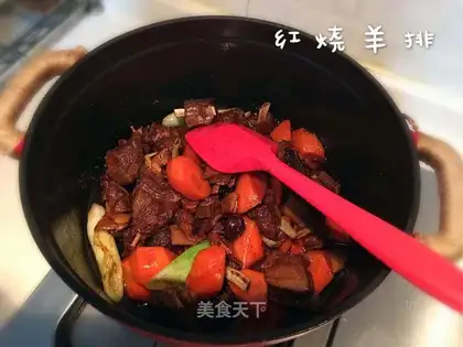 Red iron pan lamb chops