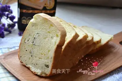Light cream toast