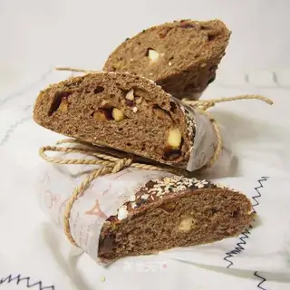 Cinnamon cheese