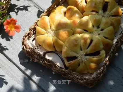 Flowers, bean bread