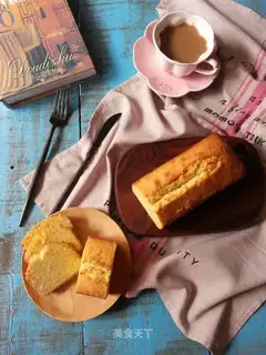Lemon pound cake
