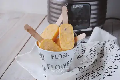 Blanca mango ice cream