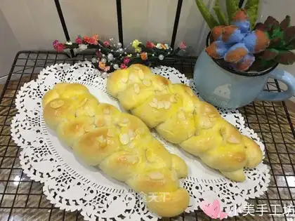 Lavender bread