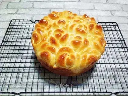 Rose bread