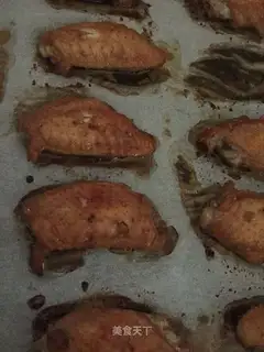 Roasted chicken wings