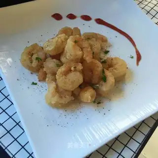 Pretzels, prawns