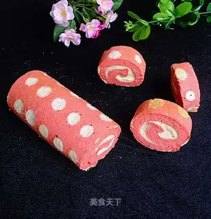 Cake rolls with red velvet