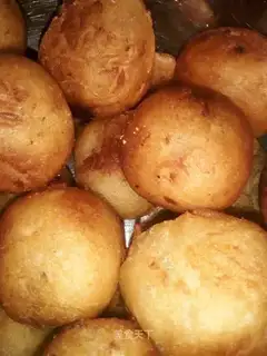 Red potato balls
