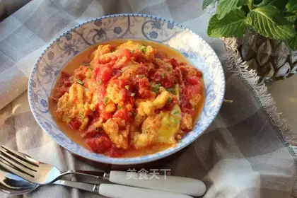 Tomato fried eggs