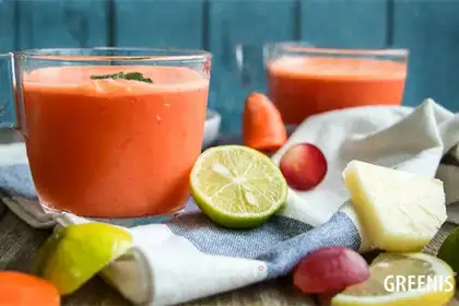 Blueberry carrot juice