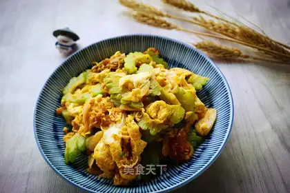 Spicy cabbage eggs for the bitter