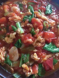 Tomato fried eggs
