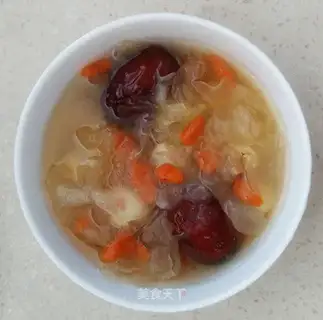 Silver Ear Lotus soup