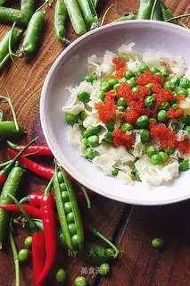Crab seeds with silver peas