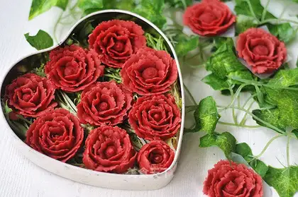 Almond rose cookies