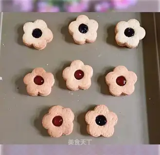 A flower-cracker