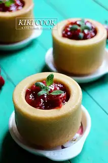 Cherry cupcakes