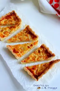 Sweet mango pie