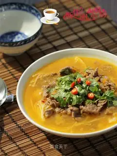 Sour soup, fat cow