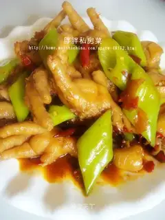 Spicy chicken feet