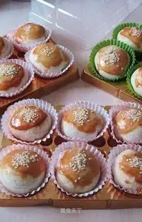 fresh meat moon cakes