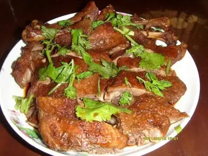 Duck legs in soy sauce