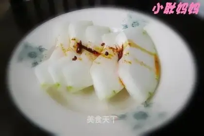 Hot and sour melon slices
