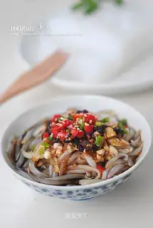 Garlic fermented bean jelly