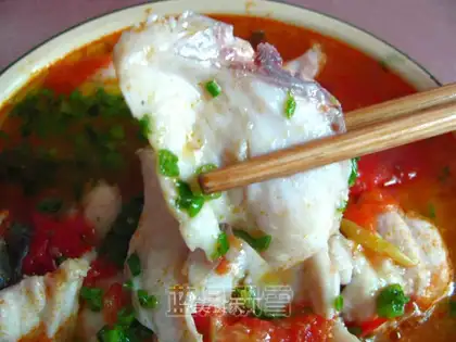 Boiled fish with tomato