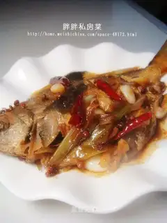 Dry roasted pomfret