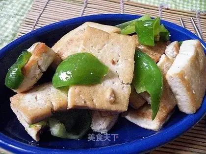 Home-cooked stir-fried tofu