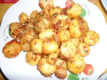 Spicy cumin potatoes