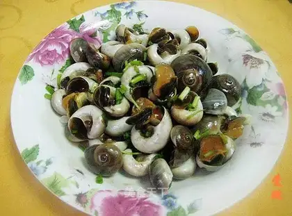 Quick fried snails