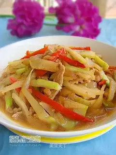 Fried shredded pork with pickled mustard