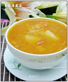 Tomato and vegetable soup