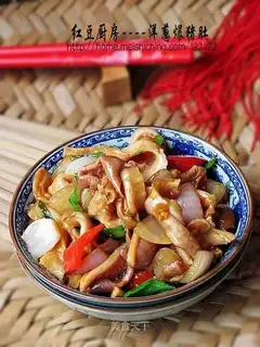 Fried pork tripe with onion