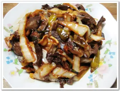 stir-fried pork heart with cabbage and pepper