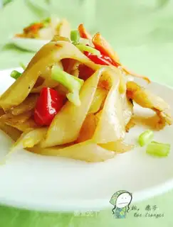 stir-fried rice noodles with hot and sour