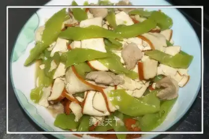 stir-fried dried bean curd with green pepper