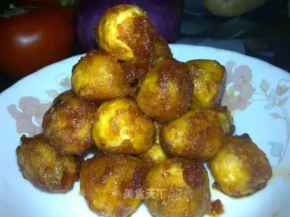 Quail eggs in ketchup