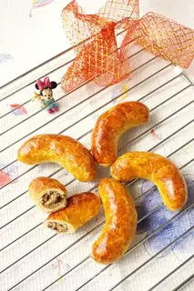 Gold cashew nuts