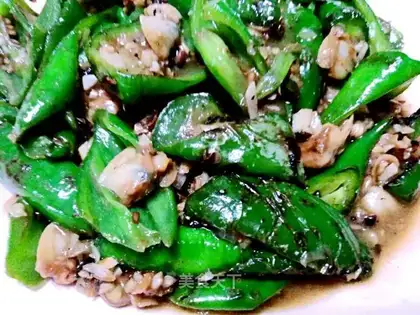White meat and pepper