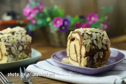 Apricot roll