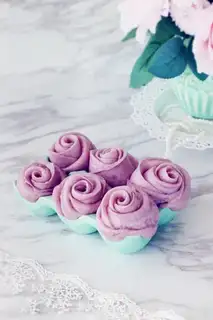 Purple rose buns