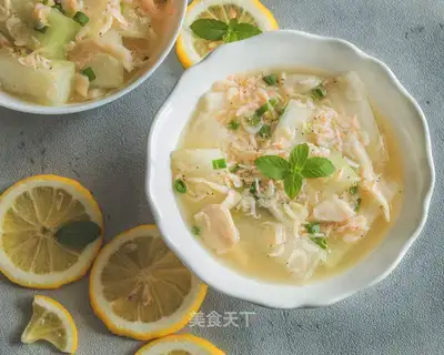 Freshly steamed melons